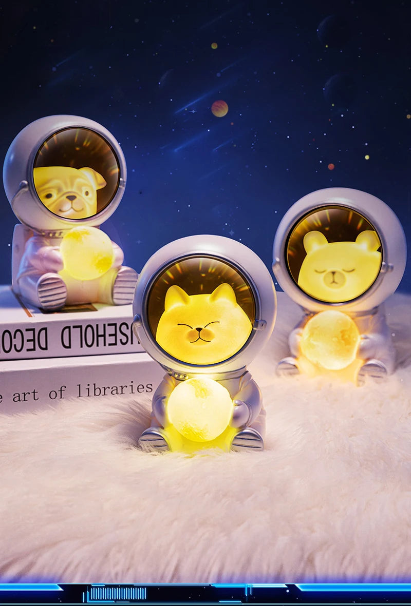 Astronaut Night Light Charge LED Galaxy Guardian Pet Astronaut USB Night Light Bedroom Decoration Star Kids Birthday Gift